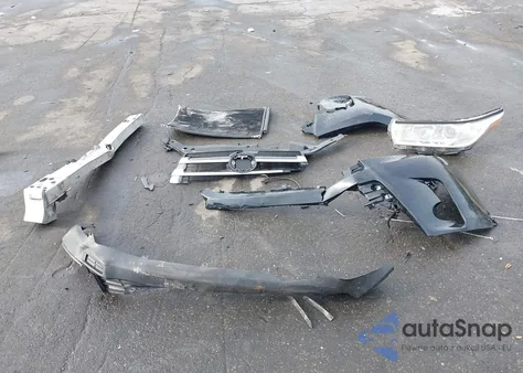 2018 Toyota Highlander Xle z USA, uszkodzony, nr VIN 5TDJZRFH3JS532157